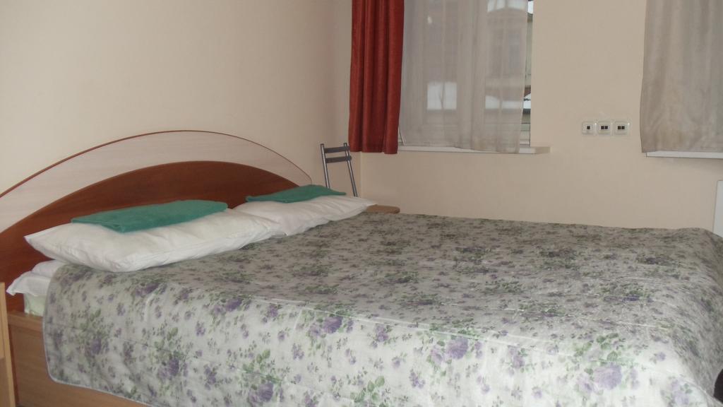 Dome Pearl Hostel Riga Rum bild